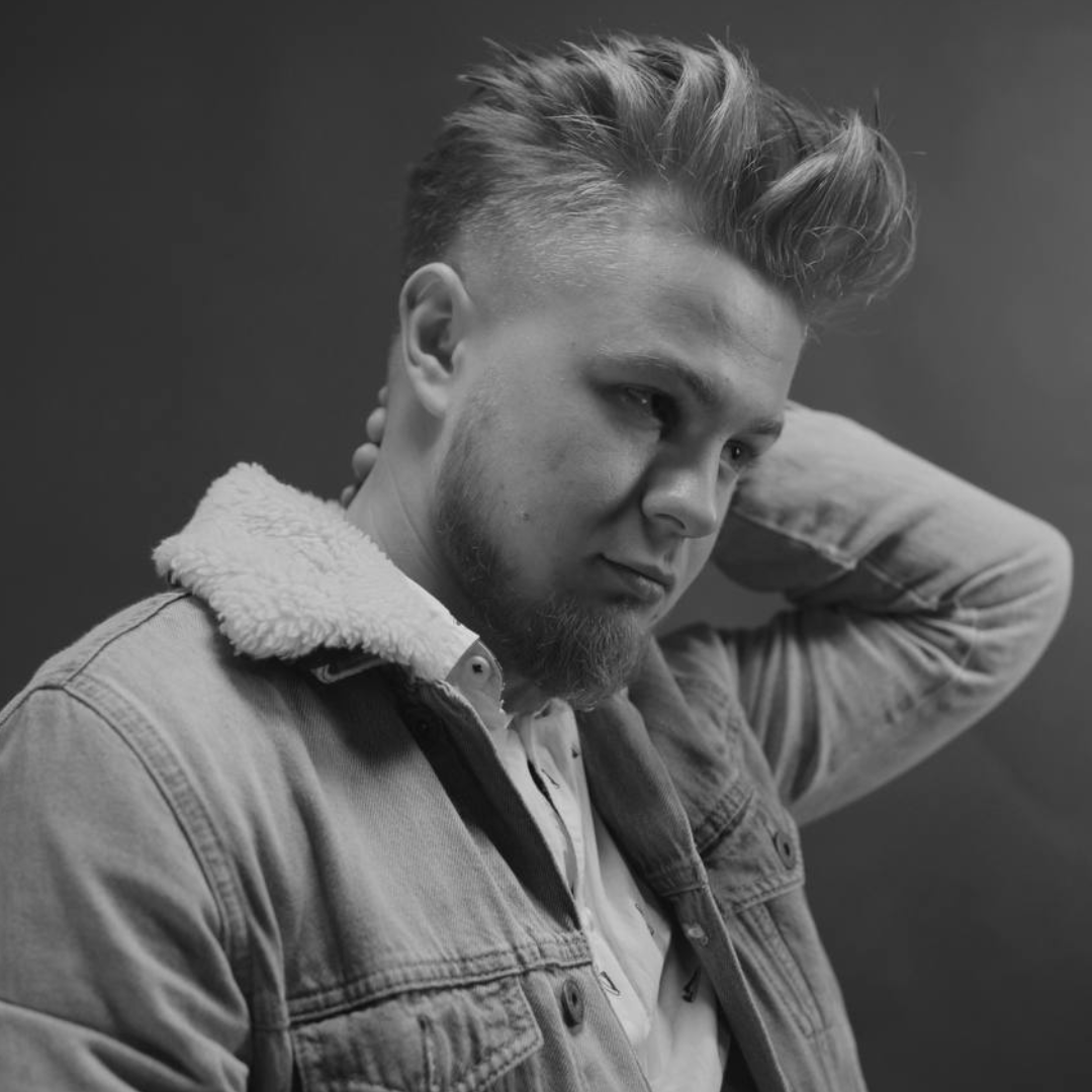 АЛЕКСЕЙ ПОЗДНЯКОВ