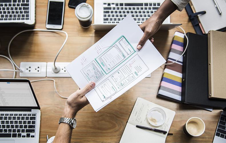 У кого лучше заказать сайт: разница работы фрилансеров и диджитал-агентства